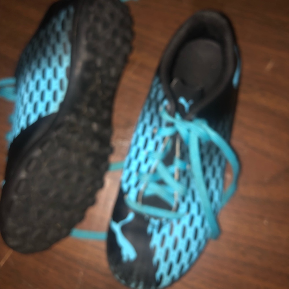cleats - Picture 1 of 1